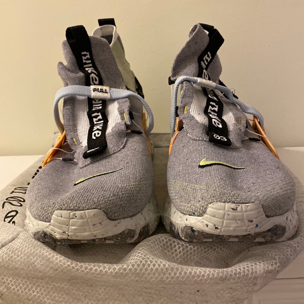 Nike Space Hippie 03 Grey Volt
